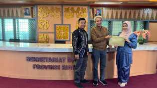 KPU Riau Serahkan Salinan SK Penetapan Gubernur dan Wakil Gubernur Riau Terpilih ke DPRD Riau
