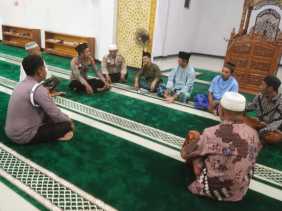 Polsek Ukui Gelar Sholat Subuh Berjamaah untuk Stabilitas Pilkada