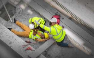 Dilindas Forklift, Karyawan Sub Kontraktor Indah Kiat Pulp and Paper Perawang  Meregang Nyawa