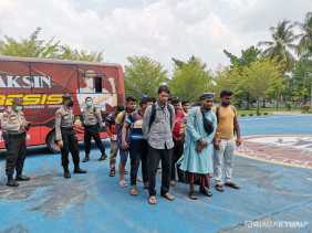 13 WNA Imigrasi Legal Dipindahkan ke Detensi Imigrasi Dumai