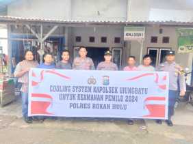 Polsek Ujung Batu Dekati Masyarakat dan Ajak Suksekan Pemilu Damai