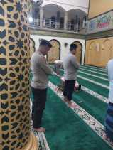 Salat Subuh Berjamaah, Polsek Kuantan Tengah Cooling System Pemilu Damai 2024