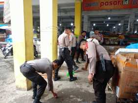 Polres Inhu Gelar Baksos dan Sosialisasikan Pemilu Damai di Pasar Rengat