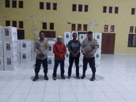 Polsek Kuantan Tengah dan Benai Perkuat Pengamanan Logistik Pilkada 2024