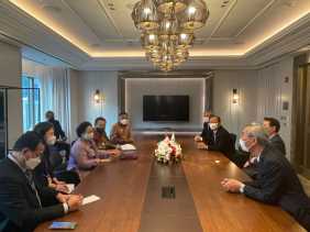 Megawati Sampaikan Salam Presiden Joko Widodo kepada Presiden Korsel