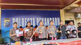 Polisi di Pekanbaru Ringkus Belasan Komplotan Begal