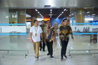 Ali Zamroni Usul Alihkan Penerbangan Umrah ke BIJB Kertajati