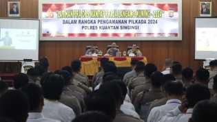 Kapolres Kuansing Pimpin Latihan Pra Ops Mantap Praja Lancang Kuning 2024