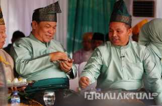 Hari Jadi ke-68 Provinsi Riau, Gubri dan Wagubri Pamer 'Kemesraan'
