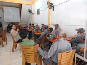 Kapolsek Siak Kecil Ajak Linmas Siap Amankan Pilkada Serentak 2024