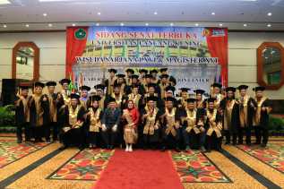 Unilak Wisuda Sarjana dan Magister, Ini Sambutan Junaidi