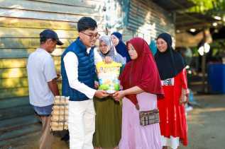 PT Karya Indah Tambang Berbagi Sembako ke Warga Sekitar Penambangan di Kampar