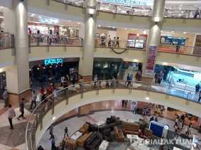 Jelang Akhir Tahun, Suasana Mal SKA Pekanbaru Terlihat Normal