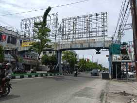 Dua JPO di Jalan Sudirman Jadi Sasaran Pembongkaran Pemko Pekanbaru