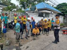 Aiptu Hengky Sampaikan Pesan Pilkada Damai Kepada Masyarakat Tembilahan