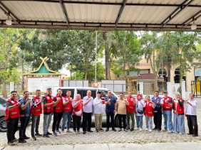 PMI Riau Kirim Tim Medis dan Logistik Tahap IV ke Sumbar