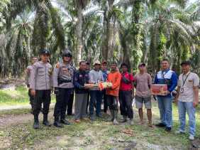 Sinergitas, Polsek LBJ Silahturahmi Dengan PPK, Panwascam dan PPS Kulim Jaya