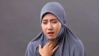 Atasi Tenggorokan Kering saat Berpuasa, Ini Saran dari Dokter THT