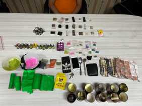 Satresnarkoba Polresta Pekanbaru Bongkar Home Industri Pembuatan Pil Ekstasi di Pangeran Hidayat