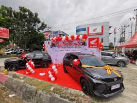 3 Unit Mobil dan Ratusan Hadiah Program Kejutan Honda Dibagikan