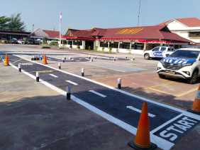 Polres Inhu Gelar Uji Coba Lapangan Praktek SIM C Baru: Bentuknya yang Berbeda