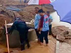 Islamic Centre Rohul Terendam Banjir, Bupati Anton Langsung Cek Genangan Air