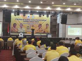 Buka ToT Saksi Partai Golkar, Syamsuar: Jangan Sia-siakan Perjuangan Kader Kita