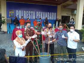 8 Ribu Ekstasi Di Blender, 1,9 Sabu Dicampur Pembersih Lantai