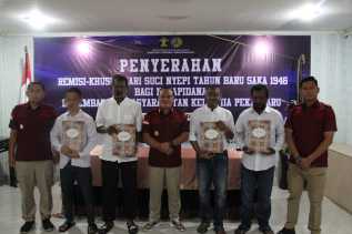 Lapas Kelas II Pekanbaru Berikan Remisi Khusus Kepada 4 Warga Binaan