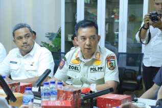 Satpol PP Pekanbaru Koordinasi ke Bawaslu Tertibkan APK Salahi Aturan