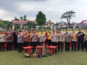 Polda Riau Kirim 3.459 Angkong dan Cangkul ke Zona Merah, Percepat Penanganan Bencana