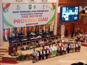 Perayaan Hari Jadi ke 65 Riau, 12 Penghargaan Diberikan kepada Tokoh Pejuang Riau