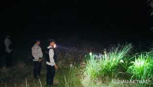 Cegah Karhutla, Polsek Rimba Melintang Gelar Patroli Malam di Lahan Rawan Terbakar