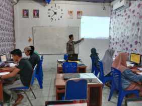 Program Penguatan Vokasi PHR Membuka Asa Muhammad Nizam Merajut Sukses