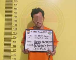 Lagi Nyantai di Pondok, Pemuda di Pelalawan Ditangkap Polisi saat akan Transaksi Sabu