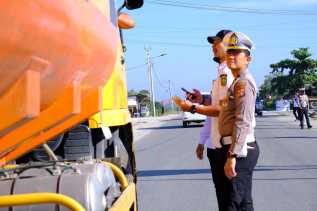 185 Kendaraan Terjaring Razia Penertiban Pajak di Perawang