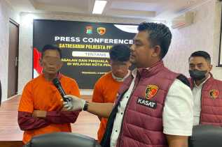 Satreskrim Polresta Pekanbaru Tangkap Bapak dan Anak Penjagal Anjing