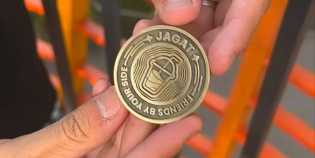 Bahaya di Balik Koin Jagat