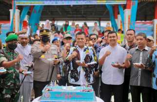 DPD Bersama Pengurus IPK Pelalawan Bagikan Ratusan Paket Sembako Kepada Masyarakat Kurang Mampu