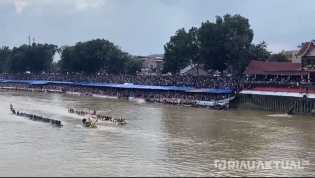 Masyarakat Tak Sabar Nantikan Sang Jenderal Siposan Rimbo Angkat Piala Pacu Jalur 2023