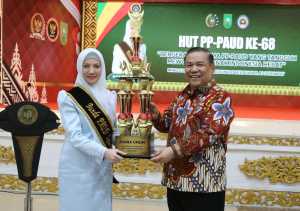 Dipimpin Sulastri, Pekanbaru Raih Juara Umum Porseni TK IGTKI-PGRI Riau