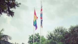 Kibarkan Bendera LGBT, LaNyalla DPD RI Desak Kedubes Inggris Minta Maaf