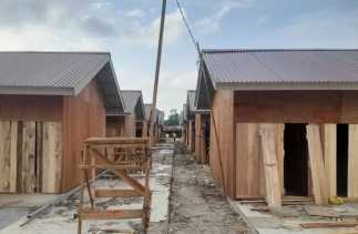 Pengerjaan Kios Sementara di Pasar Cik Puan Ditargetkan Rampung Pekan Ini