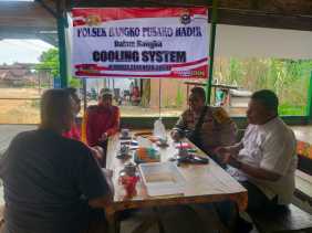 Kapolsek Bangko Pusako Gelar Kegiatan Cooling System untuk Pilkada Damai 2024