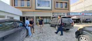 Ruko Dilempari OTK, Bambang Mengadu Kepolisi