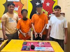 Polsek Rimba Melintang Tangkap Dua Pengedar Sabu di Rohil, Puluhan Paket Sabu Siap Edar Diamankan