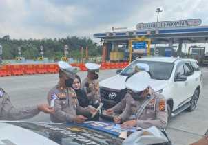 Polda Riau Gelar Razia Batas Kecepatan dan Tes Alkohol di Tol Pekanbaru–Dumai