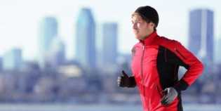 Berolahraga Menggunakan Jaket Agar Berkeringat Sebenarnya Tak Dianjurkan