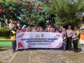 Polsek Rambah Ajak Ibu-ibu Petugas Kebersihan Sukseskan Pemilu 2024