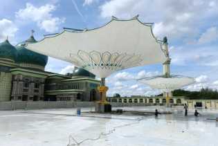 Pascaditerjang Angin dan Hujan Lebat, Payung Elektrik Masjid Raya Annur Mulai Diperbaiki